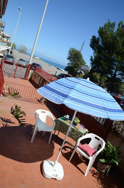 Casa Susanna Fondachello  Dış mekan fotoğraf